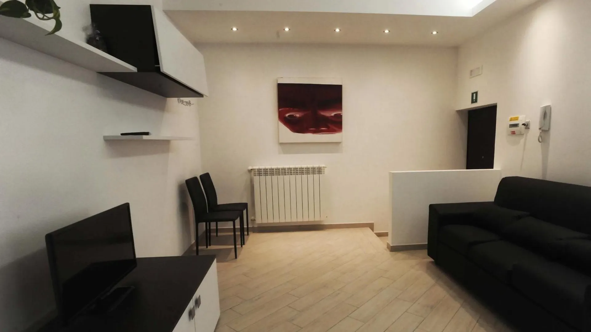 Kings Of Rome Apartments