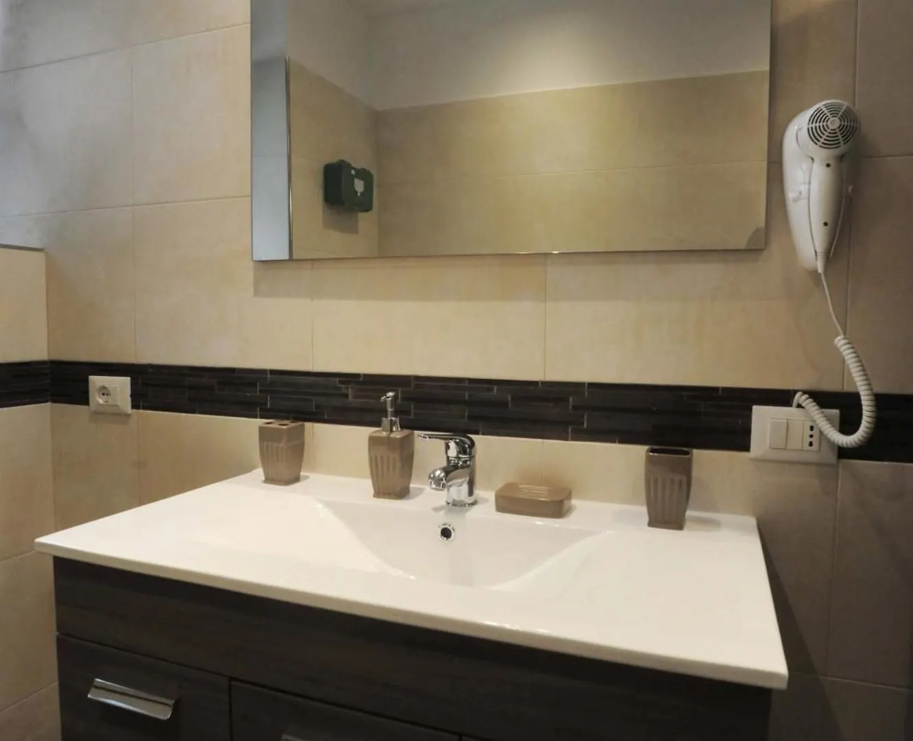 Kings Of Rome Apartments