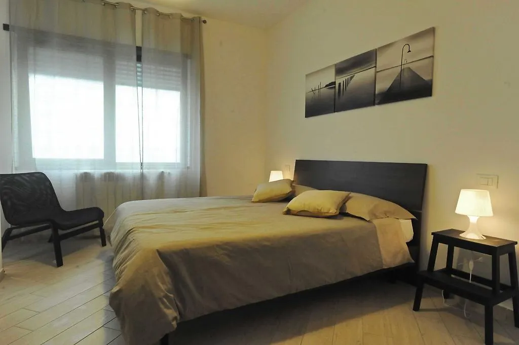 Kings Of Rome Apartments 0*,